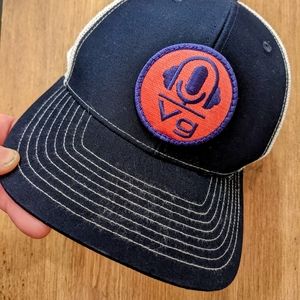 "Vg" logo hat - Trucker Hat style - Mesh Back - Snapback - Richardson brand